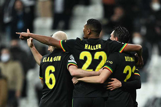 برشلونة يوجه أنظاره إلى مهاجم أفريقي