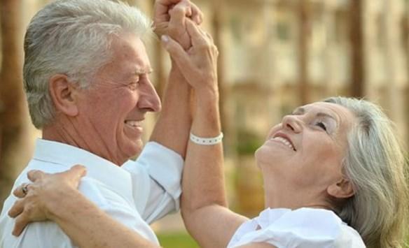 اجعل الشيخوخة بعيدة عنك واتبع هذه النصائح لإطالة الشباب