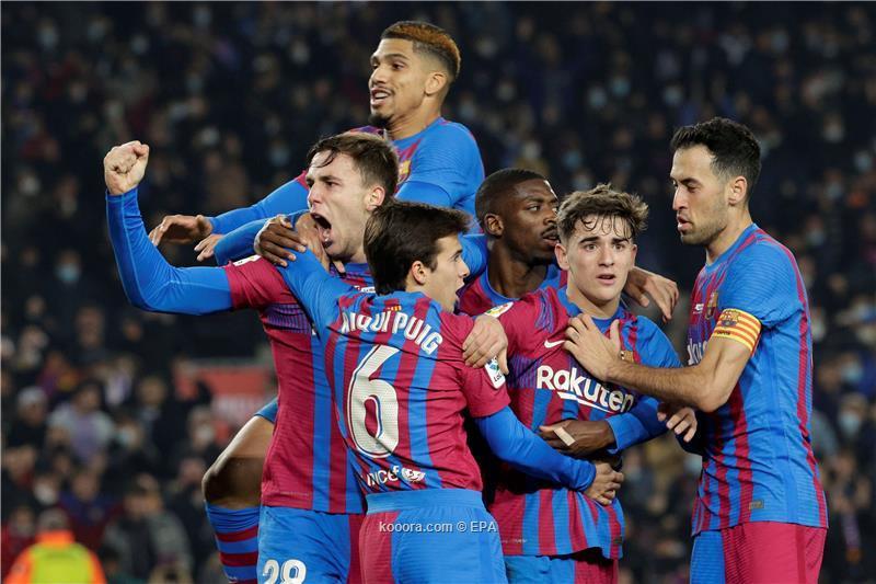 التشكيلة الرسمية لمباراة برشلونة وإشبيلية