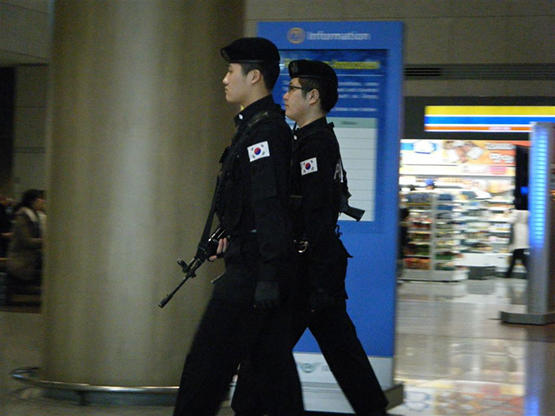 السجن 30 عاما لكوري اغتصب وقتل رضيعة