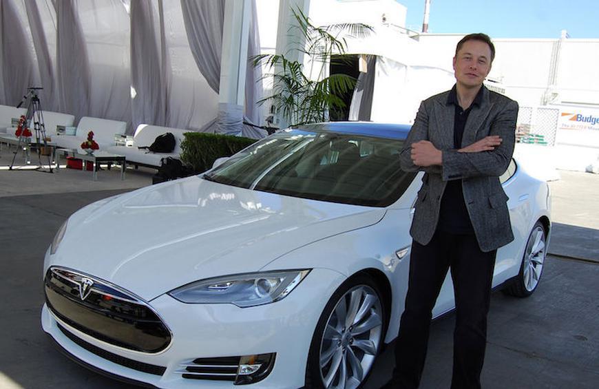  ماسك باع أسهماً في تسلا بأكثر من 14 مليار دولار 