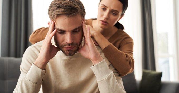 هل يحب الرجل المرأة التي تعتذر