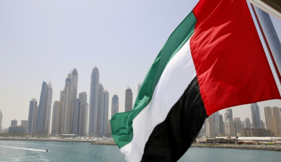 الإمارات تسجل أعلى حصيلة للإصابات بكورونا منذ آب