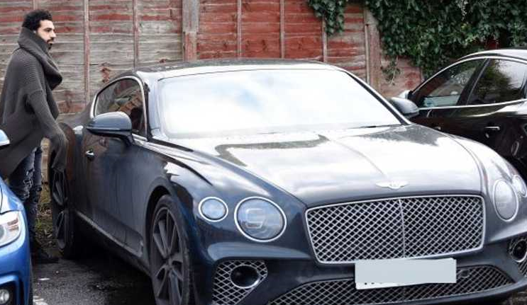 6 سيارات بينها تويوتا تقرير يكشف أسطول محمد صلاح