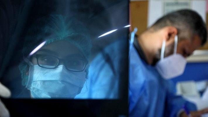  الصحة تتحقق من مخالطي كافة مصابي أوميكرون