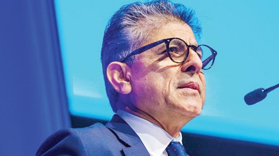 طبيب يشارك تجربته بالإصابة بكورونا مع الأردنيين