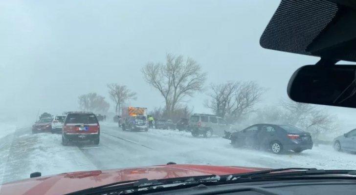 عواصف ثلجية في اميركا وانقطاع الكهرباء عن الآلاف