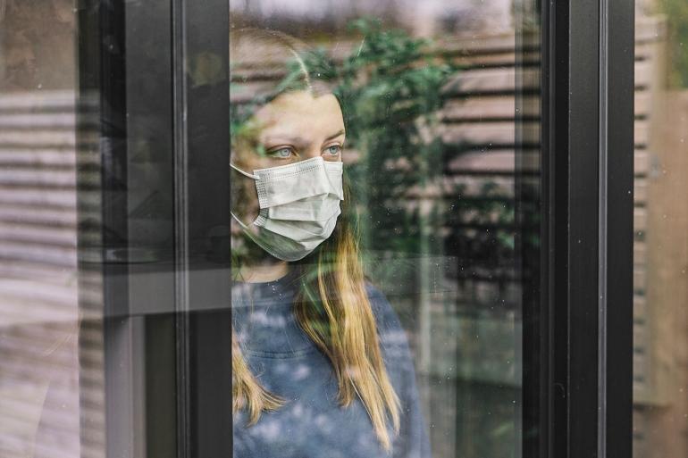 30 مصابا بكورونا خالفوا الحجر في شهر