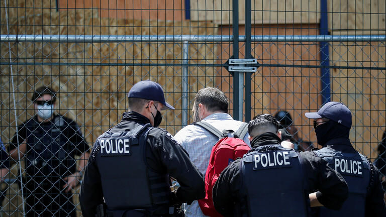 اميركي يطلق النار على عائلته بعد فتح هدايا عيد الميلاد