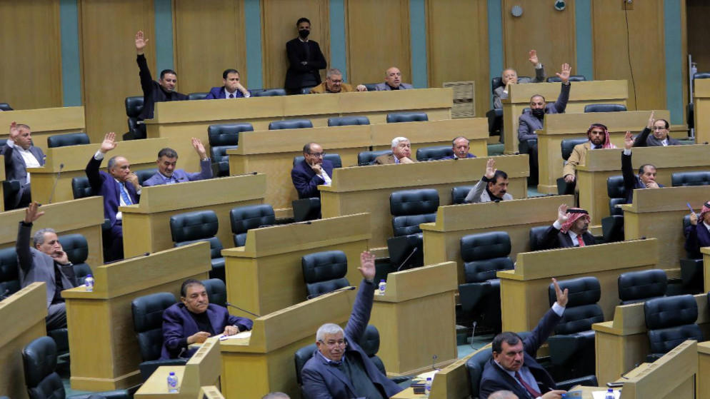 النواب يصوتون الثلاثاء على مشروع التعديلات الدستورية