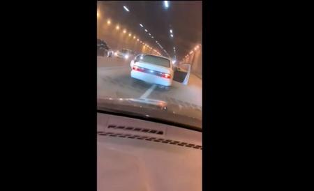 ضبط سائق ظهر في فيديو وهو يقوم بإعاقة المرور