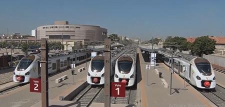  السنغال تبدأ تشغيل القطار السريع  فيديو 
