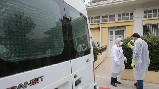 بلد عربي يسجل 12 إصابة جديدة بأوميكرون