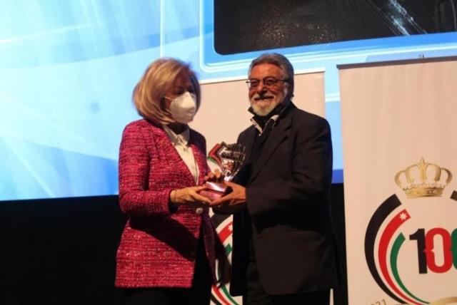 النجار ترعى أوبريت شعب واحد بجامعة عمان الأهلية - صور