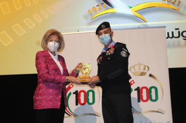 النجار ترعى أوبريت شعب واحد بجامعة عمان الأهلية - صور