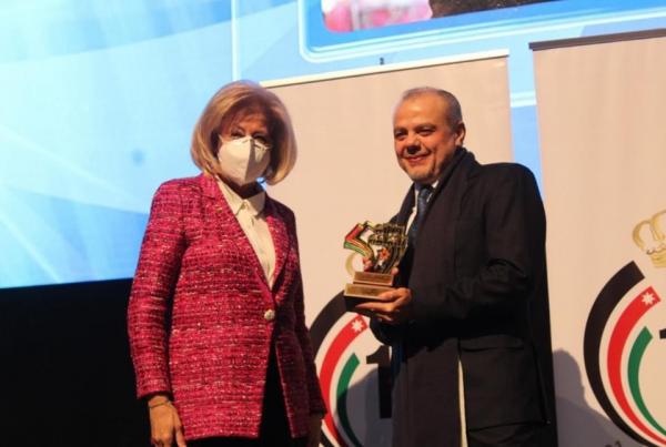 النجار ترعى أوبريت شعب واحد بجامعة عمان الأهلية - صور