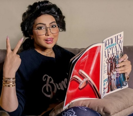 دنيا بطمة في أحدث إطلالة بملامح مختلفة - صورة 