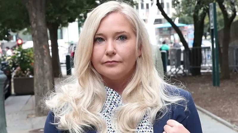 تجريد نجل ملكة بريطانيا من القابه الاميرية والعسكرية