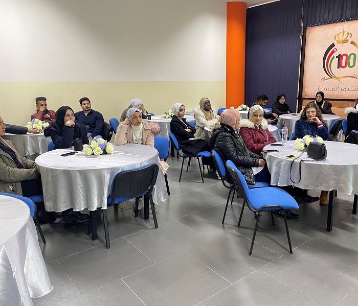 اختتام دورات تدريبية في عمان العربية