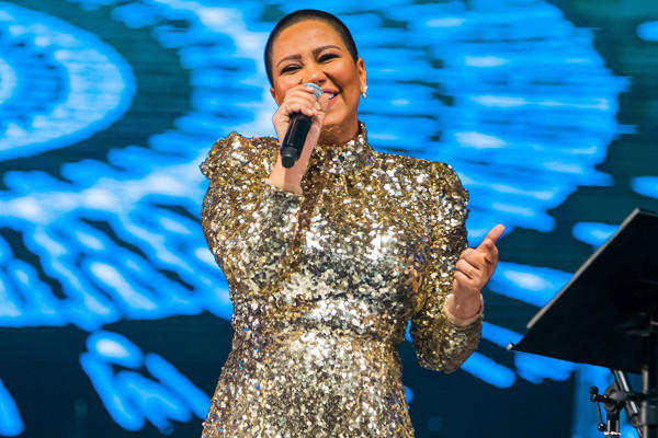 طبيبة نفسية تكشف دافع شيرين للإنجاب مجدداً