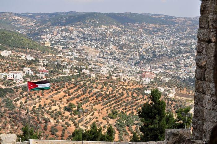 عجلون ضبط مخالفَين للحجر المنزلي