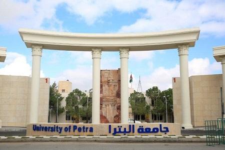 جامعة البترا تحصد لقب بطولة الفرق في الريشة الطائرة