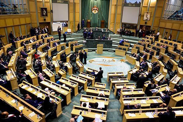 النواب يستمرون اليوم بمناقشة التعديلات الدستورية