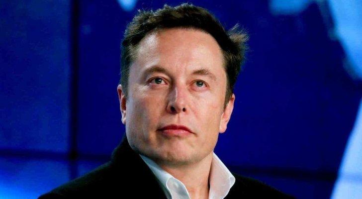 ثروة إيلون ماسك تتجاوز 300 مليار دولار