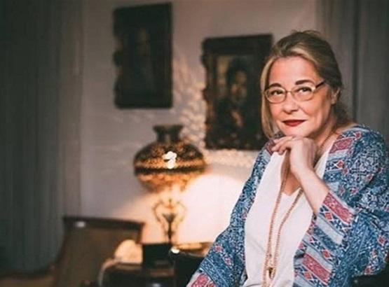 الوسط الفني المصري يرثي الفنانة مها أبو عوف