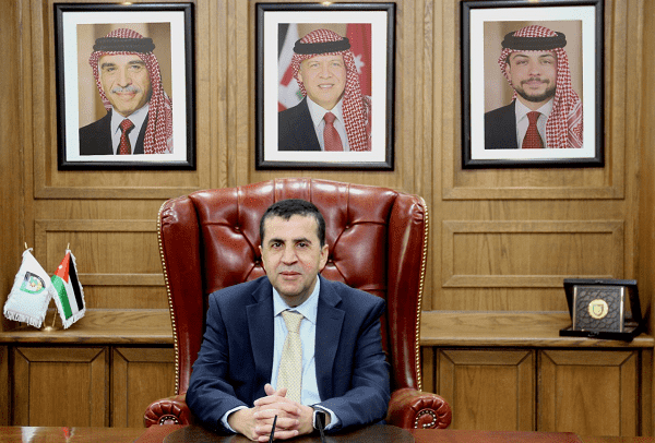 العجلوني لن يُحال أي موظف إلى التقاعد المبكر 