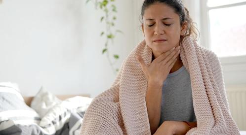 بمكونات من الطبيعة عالج بحة الصوت بأسرع وقت