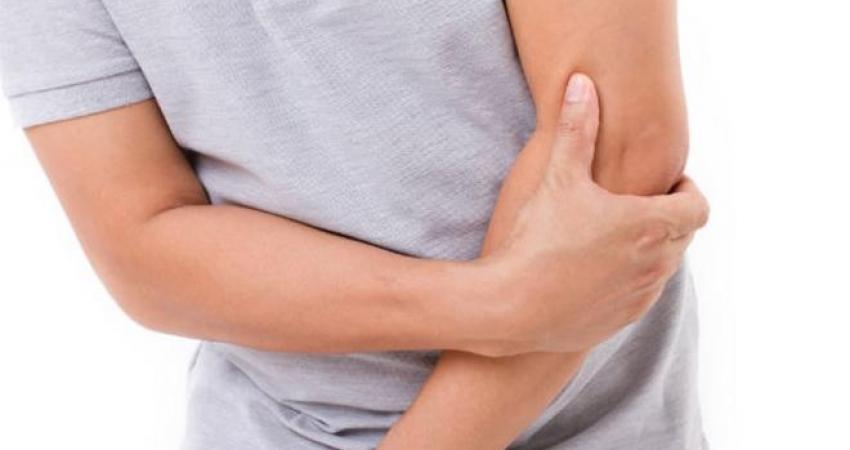 استشاري يكشف عن الفرق بين آلام المفاصل والعضلات