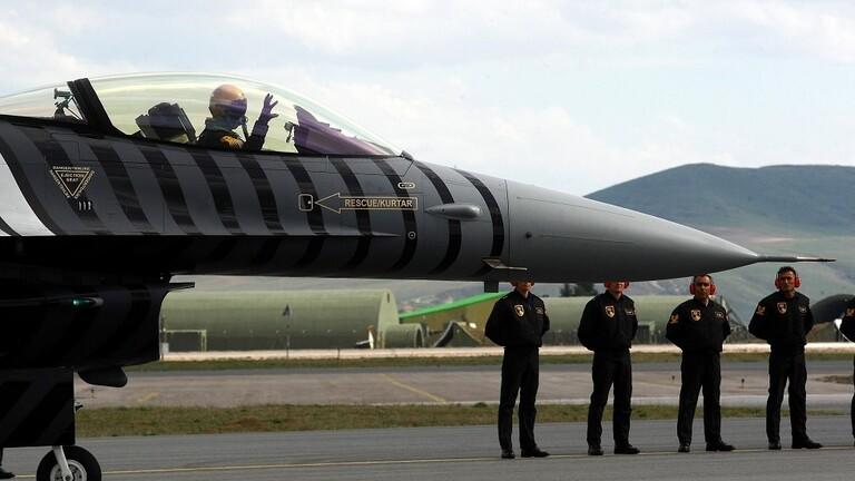 طائرات حربية تركية تحلق فوق جزر يونانية