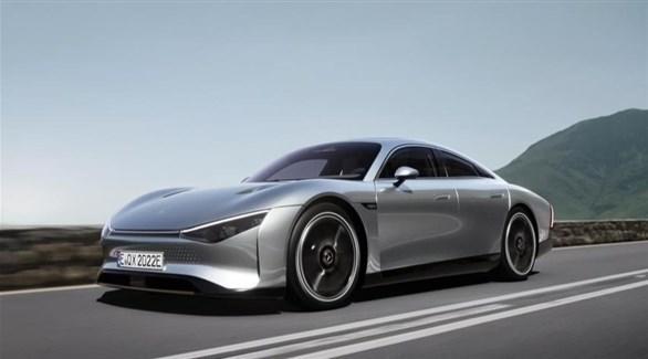 مرسيدس تكشف عن سيارتها الكهربائية