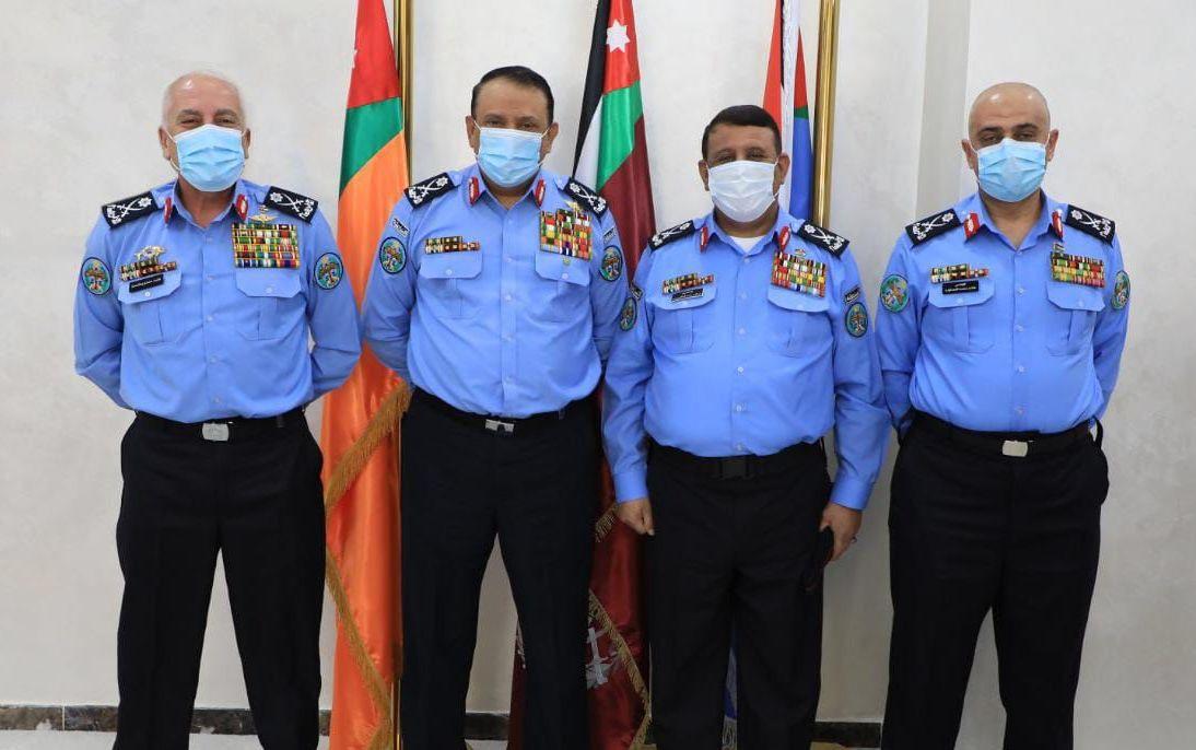 مدير الأمن العام يكرم ألوية متقاعدين 