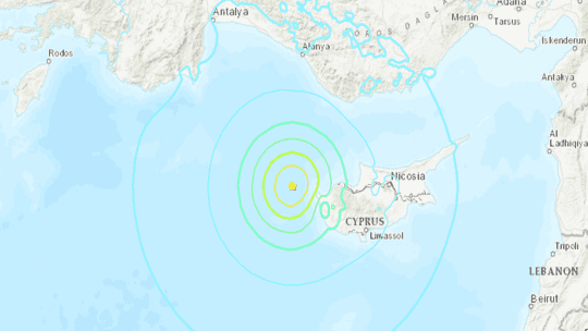 سكان القاهرة يشعرون بزلزال قبرص 