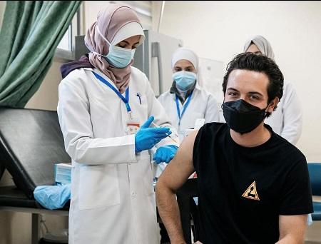 ولي العهد يتلقى الجرعة المعززة 