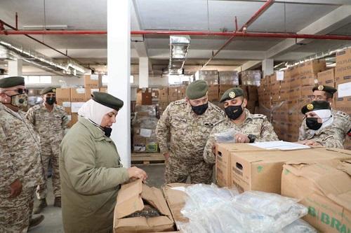 زريقات يتأكد من جاهزية المستودعات الطبية