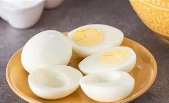 البيض المسلوق إحذري إعاده تسخينه لهذه الأسباب