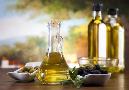زيت الزيتون بدلًا من الدهون المشبعة يقلّل خطر الأمراض والوفاة