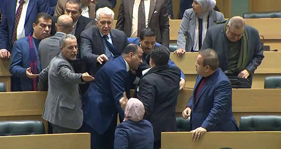 قرار قانونية النواب حول المشاجرة في جلسة الاثنين