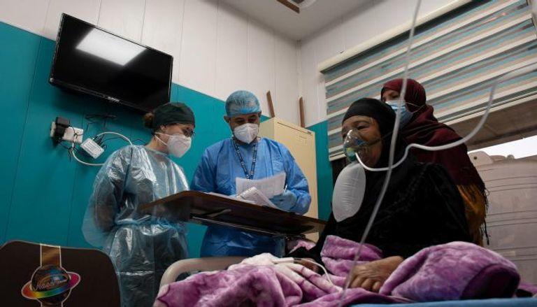 كورونا ينذر بعودة العراق للإغلاق التام 