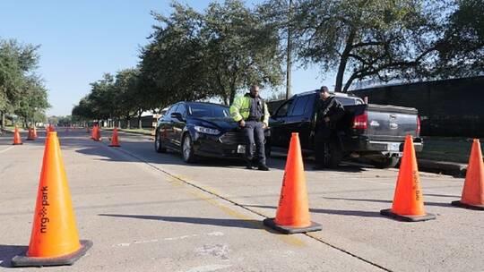 كشف تفاصيل محتجز الرهائن بكنيس يهودي بتكساس