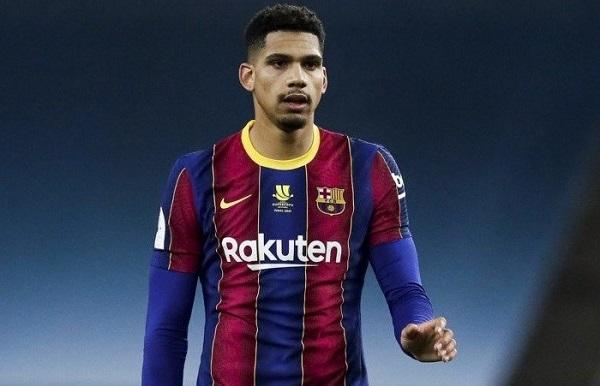 عقبة كبيرة تهدد بقاء أراوخو في برشلونة