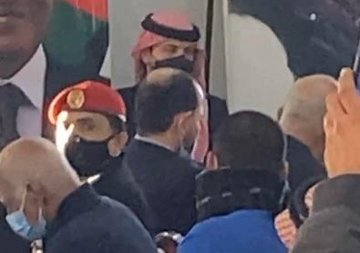 ولي العهد في بيت عزاء الشهيد الخضيرات  فيديو 