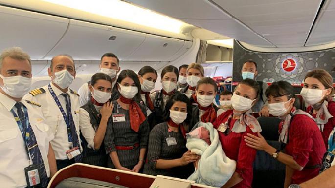 ما هي جنسية الطفل الذي يولد في الطائرة