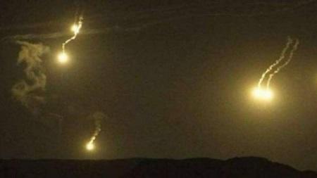 الجيش الإسرائيلي يطلق قنابل مضيئة قرب حدود لبنان 