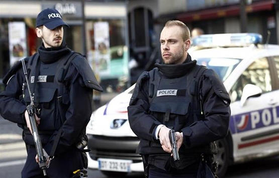 مقتل شخص بإطلاق نار نيس الفرنسية