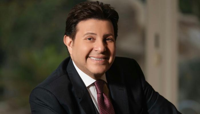 لكن بشرط هاني شاكر يعترف بـ موزة وعنبة وطيخة