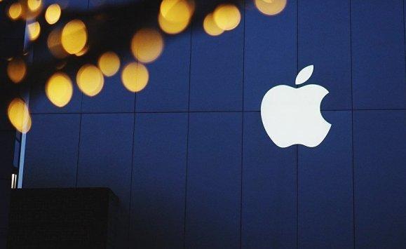 أبل سنتوقف عن إصدار التحديثات الأمنية لهواتف آيفون القديمة